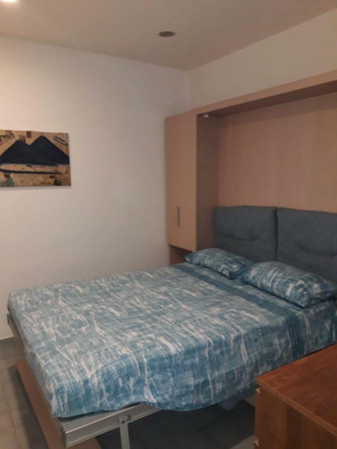 Casetta Posillipo With Parking Appartement Napels